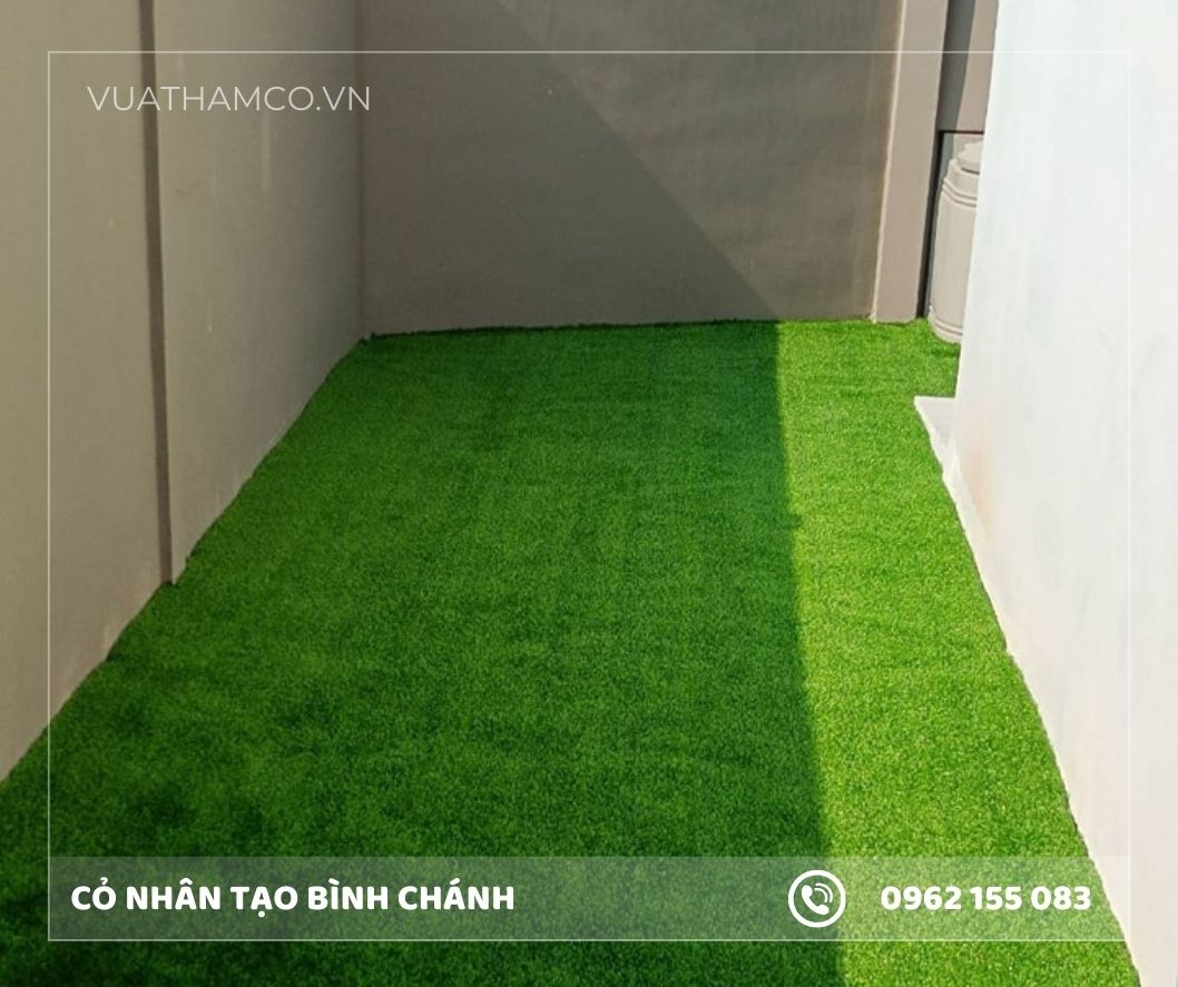 Trải cỏ nhân tạo lót sân ở Bình Chánh