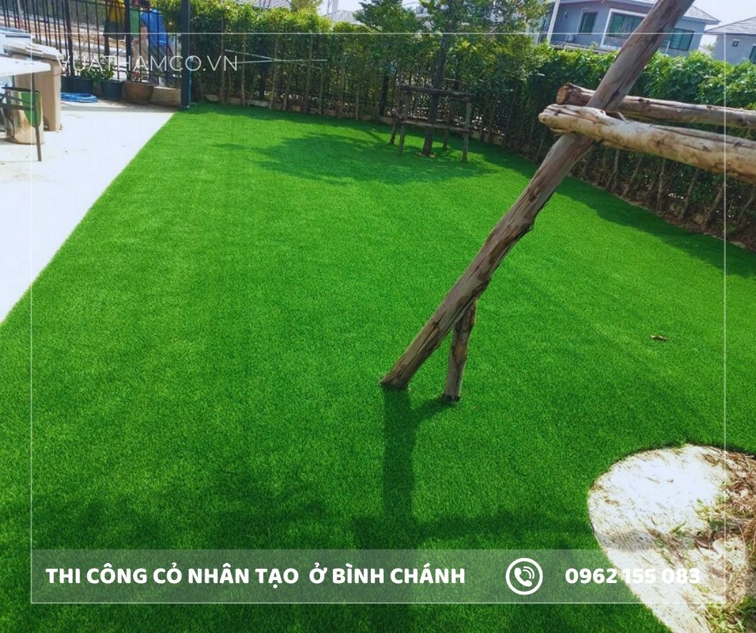 Cỏ nhân tạo trải sân vườn ở Bình Chánh