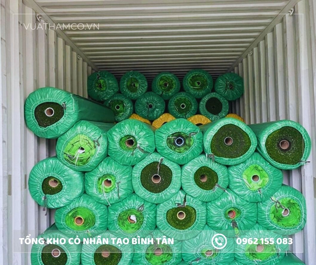 Giao cỏ nhân tạo đi Bình Tân