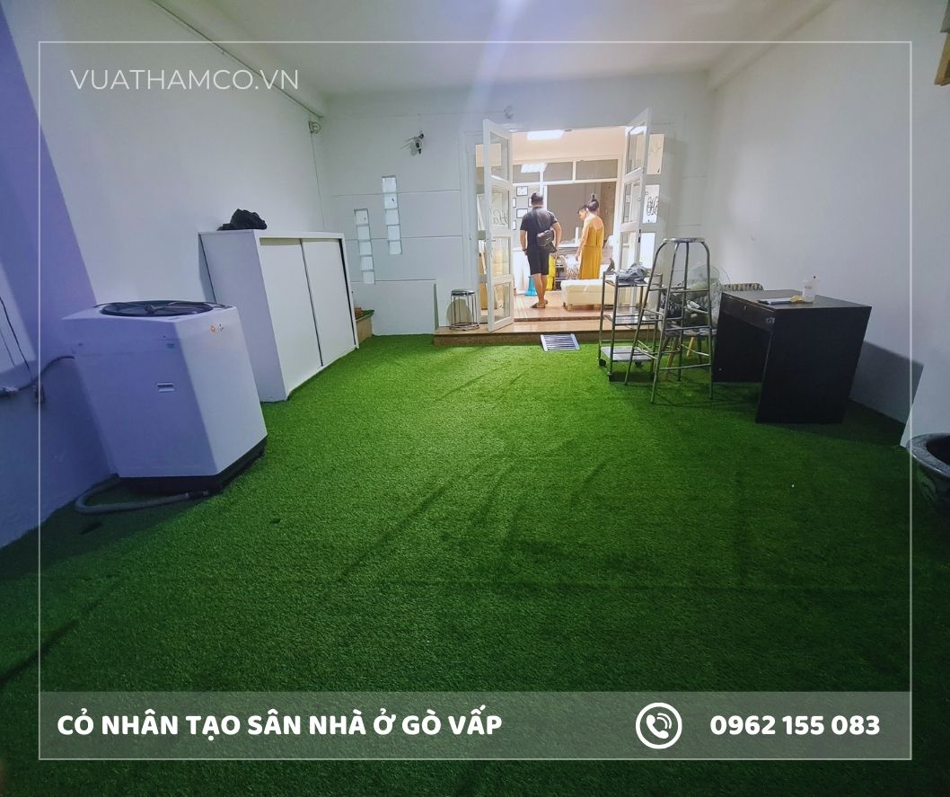 Cỏ nhân tạo trải sân trước nhà Gò Vấp