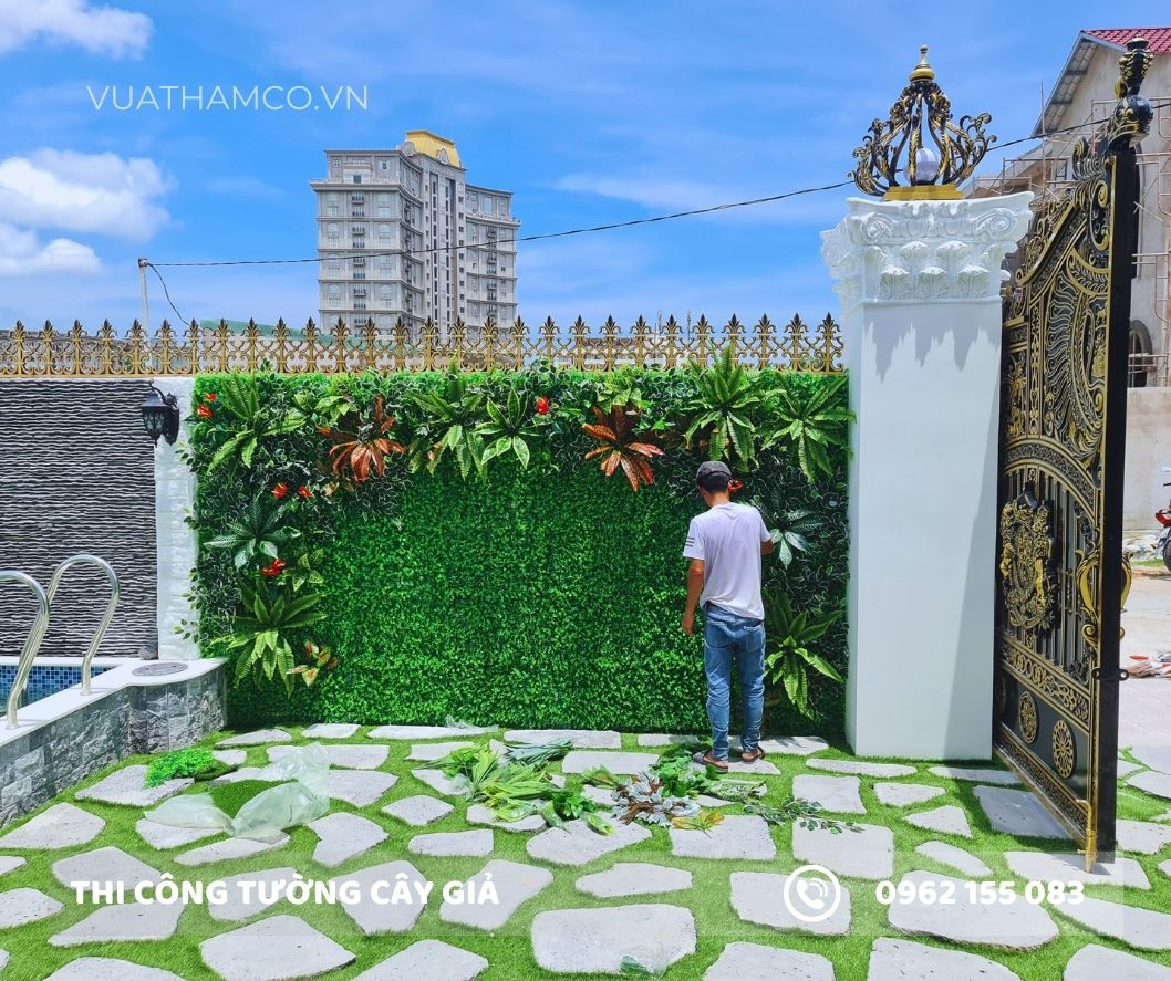 Thi công tường cây giả ở Gò Vấp