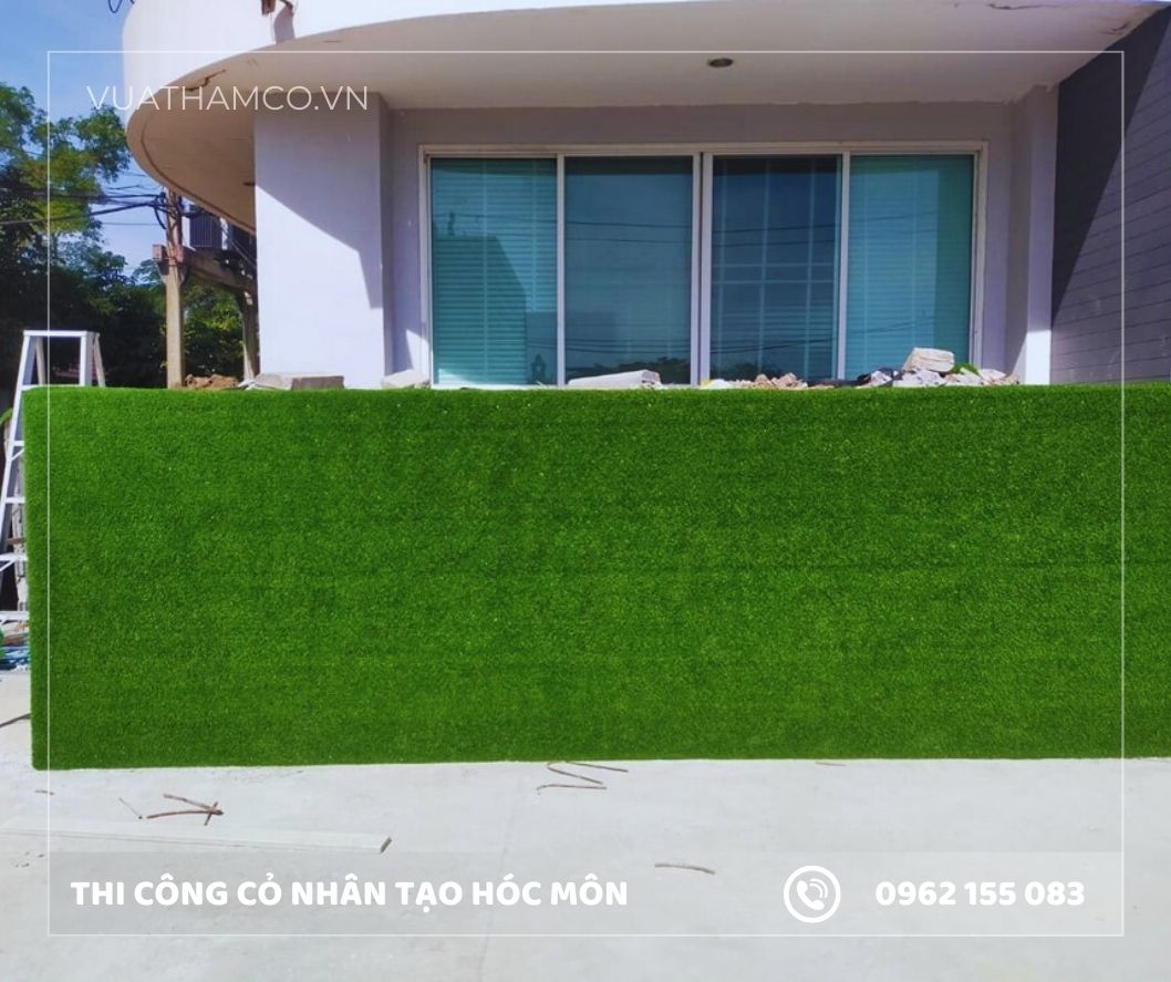 Cỏ nhân tạo dán tường Hóc Môn