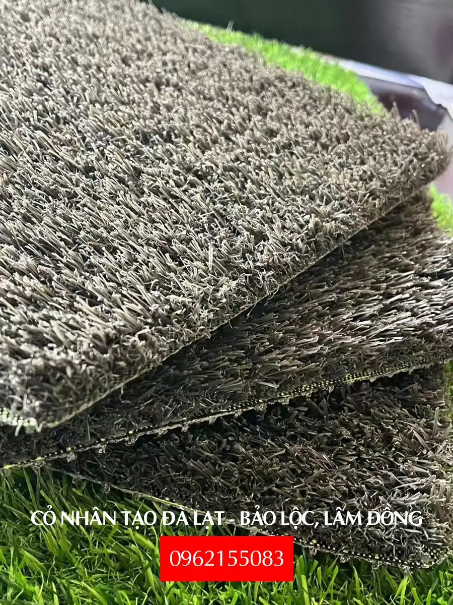 Cỏ nhân tạo màu xám